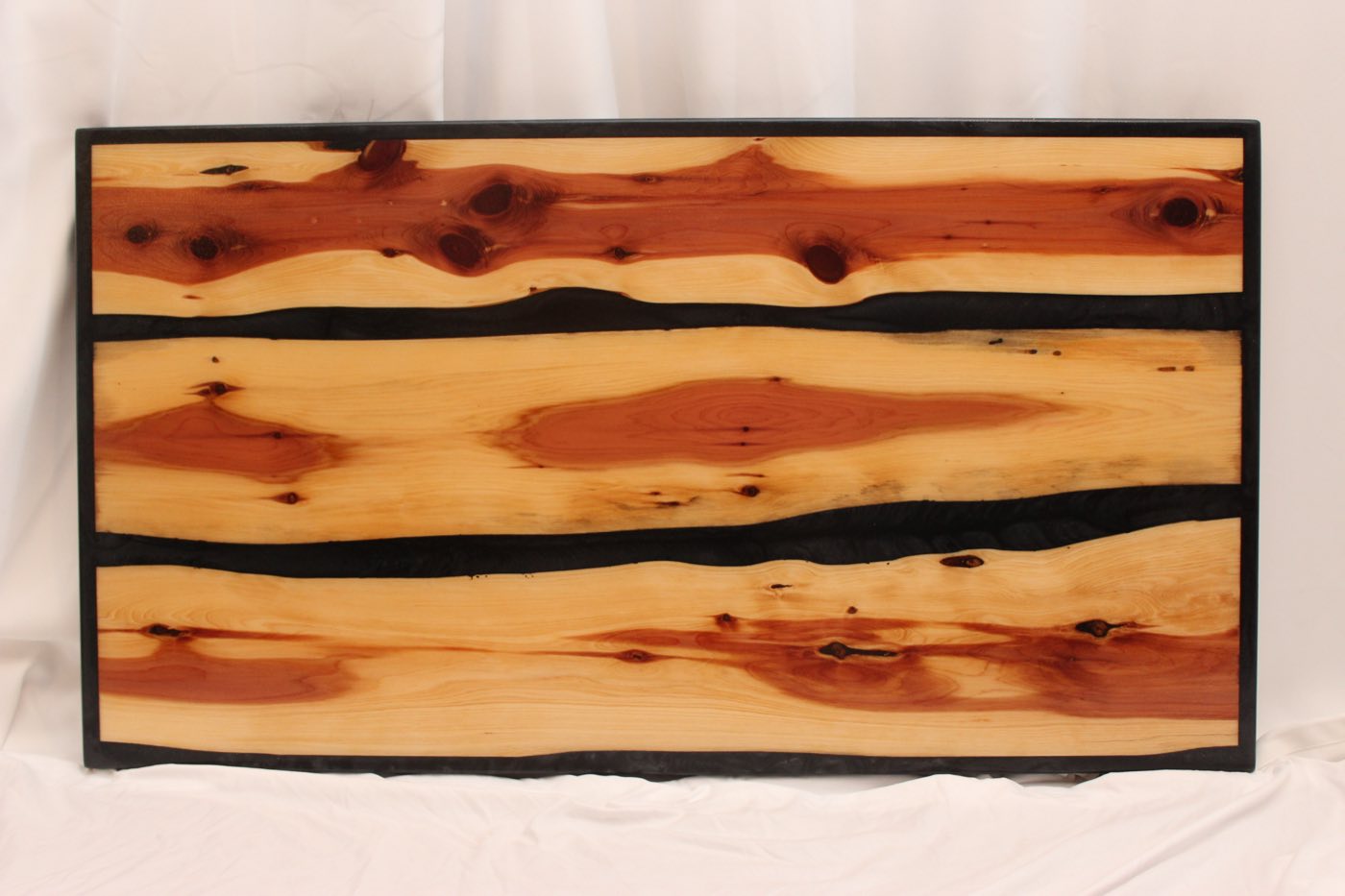 Red Cedar, 44x24, Black river, Signature finish